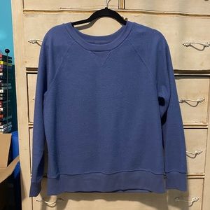 DONATING ON 11/18 | Indigo Old Navy crew neck